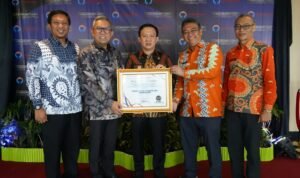 Pemkab Pringsewu Kembali Menerima Penghargaan dengan predikat kepatuhan penyelenggaraan pelayanan publik tertinggi