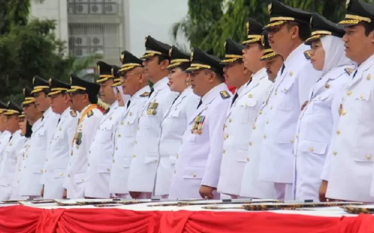 "Pelantikan 15 kepala daerah di Lampung pada 20 Februari 2025 dipimpin oleh Presiden Prabowo Subianto di Istana Negara."